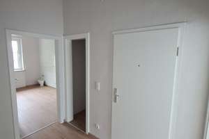 Modernisiert! Top 4,5 Raum EG-Wohnung in GE-Schalke! – Hülsmannstraße 2, 45881 Schalke-Nord, Gelsenkirchen – Vorschaubild 2