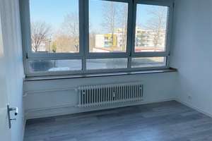 Schöner Wohnen auf 2 Ebenen! Renovierte 5 Zimmer, 2 Bäder, Loggia, gute Raumaufteilung, Abstellraum – Gropiusweg 15, 44801 Querenburg, Bochum – Vorschaubild 19