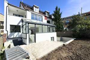 Exklusive Wohnung in Stadtvilla mit A+ Energiewert: Stilvolles Wohnen in begehrter Lage von Regensbu – Regensburg – Vorschaubild 10