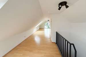 Lichtdurchflutende Maisonette-Wohnung mit Dachterrasse in Leverkusen-Schlebusch – Die vollständige Adresse der Immobilie erhältst du vom Anbieter., 51375 Schlebusch, Leverkusen – Vorschaubild 5