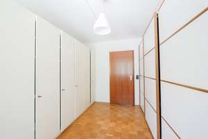 Einfamilienhaus mit Raum und großem Gartenparadies in Bad Driburg – Die vollständige Adresse der Immobilie erhältst du vom Anbieter., 33014 Bad Driburg – Vorschaubild 12