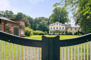 WUNDERSCHÖNER LANDSITZ  IN HAMBURG AM ALSTERLAUF. – Die vollständige Adresse der Immobilie erhältst du vom Anbieter., 22397 Wohldorf-Ohlstedt, Hamburg – Vorschaubild 3