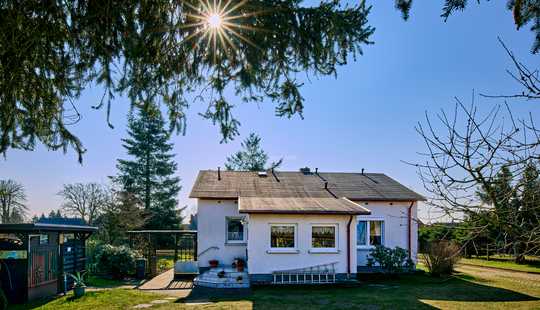 Bild von Mehr Freiheit. Mehr Garten. Mehr Zuhause – Bungalow mit großem Grundstück und Weitblick in Sülstorf