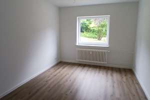Sanierte 2 Zimmer Wohnung im Herzen von Elmschenhagen. – Landskroner Weg 33, 24146 Elmschenhagen, Kiel – Vorschaubild 3