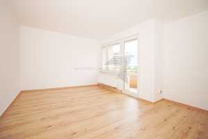 + Angebot im Frühling + 3 Raum-Whg. mit Balkon und Tageslichtbad zum Knallerpreis – Vettersstraße 51, 9126 Chemnitz – Vorschaubild 3