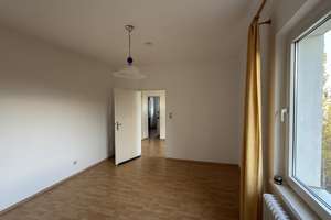 Charlottenburg! Attraktive 3-Zimmer-Wohnung mit schönem Balkon in sehr ruhiger Grünlage – Loschmidtstr. 18, 10587 Charlottenburg, Berlin – Vorschaubild 12