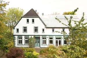 Wo Ruhe ein Zuhause hat - Stilvoller Resthof in Traumlage – Die vollständige Adresse der Immobilie erhältst du vom Anbieter., 25693 Volsemenhusen – Vorschaubild 2