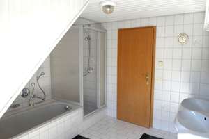 Wohnen wie im eigenen Haus – Eigentumswohnung mit großzügigem Gartenparadies – Die vollständige Adresse der Immobilie erhältst du vom Anbieter., 72770 Bronnweiler, Reutlingen – Vorschaubild 9
