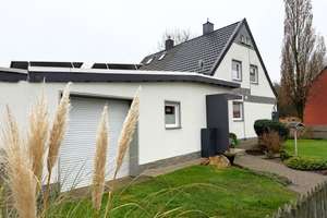 Gepflegtes Wohnhaus mit Einbauküche, Garten und Garage – Die vollständige Adresse der Immobilie erhältst du vom Anbieter., 41069 Holt, Mönchengladbach – Vorschaubild 3