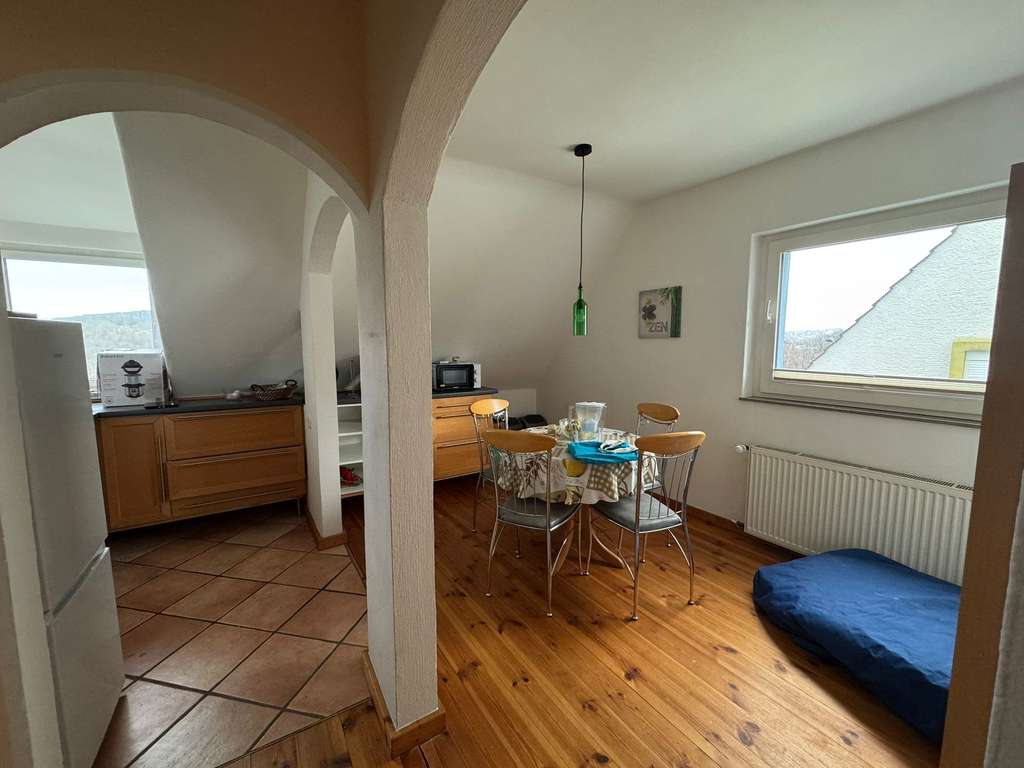 Immobilie in Ennepetal - Fantastische Aussicht! Gemütliche 2,5-Zimmer-Wohnung in schöner Wohnanlage in Ennepetal - Bild 2