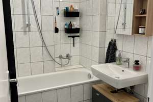 Helle 3-Zimmer-Wohnung mit Balkon & Einbauküche – Duissernstraße 9, 47058 Duissern, Duisburg – Vorschaubild 12