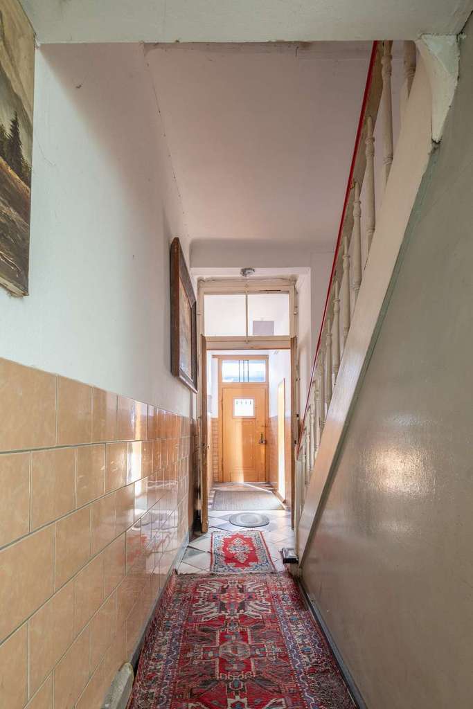 Immobilie in Krefeld - Leerstehendes Mehrfamilienhaus zur Revitalisierung - Bild 3