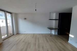 U2 Theresienstraße: Helles Appartement, EBK, 4. Stock, Aufzug, frz. Balkon im Herzen von München – Die vollständige Adresse der Immobilie erhältst du vom Anbieter., 80798 Josephsplatz, München – Vorschaubild 3