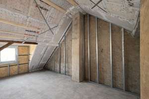 Erstbezug Dachgeschosswohnung mit Logia im Kaiserstraßenviertel