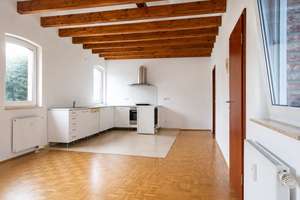 Rheinnahes Mehrparteienhaus mit Entwicklungspotenzial und freier Gewerbeeinheit – Die vollständige Adresse der Immobilie erhältst du vom Anbieter., 50999 Weiß, Köln – Vorschaubild 9