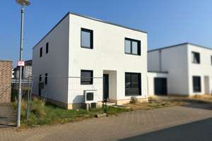 Modernes Einfamilienhaus mit großem Gestaltungspotenzial in bester Lage von Wassenberg – Rektor-von-Helden-Straße 20, 41849 Wassenberg – Vorschaubild 1