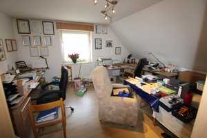 Preiswerte, gepflegte 5-Zimmer-Doppelhaushälfte mit EBK in Niebüll – Nordfriesland (Kreis) – Vorschaubild 11