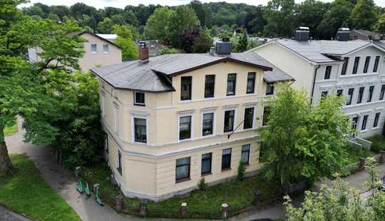 Bild von Charmantes Mehrfamilienhaus unter Denkmalschutz – Faktor 15 – Seltene Anlagechance