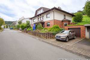 Großzügiges Einfamilienhaus mit Einliegerwohnung und Garagen in Adenau – Ahrweiler (Kreis) – Vorschaubild 3