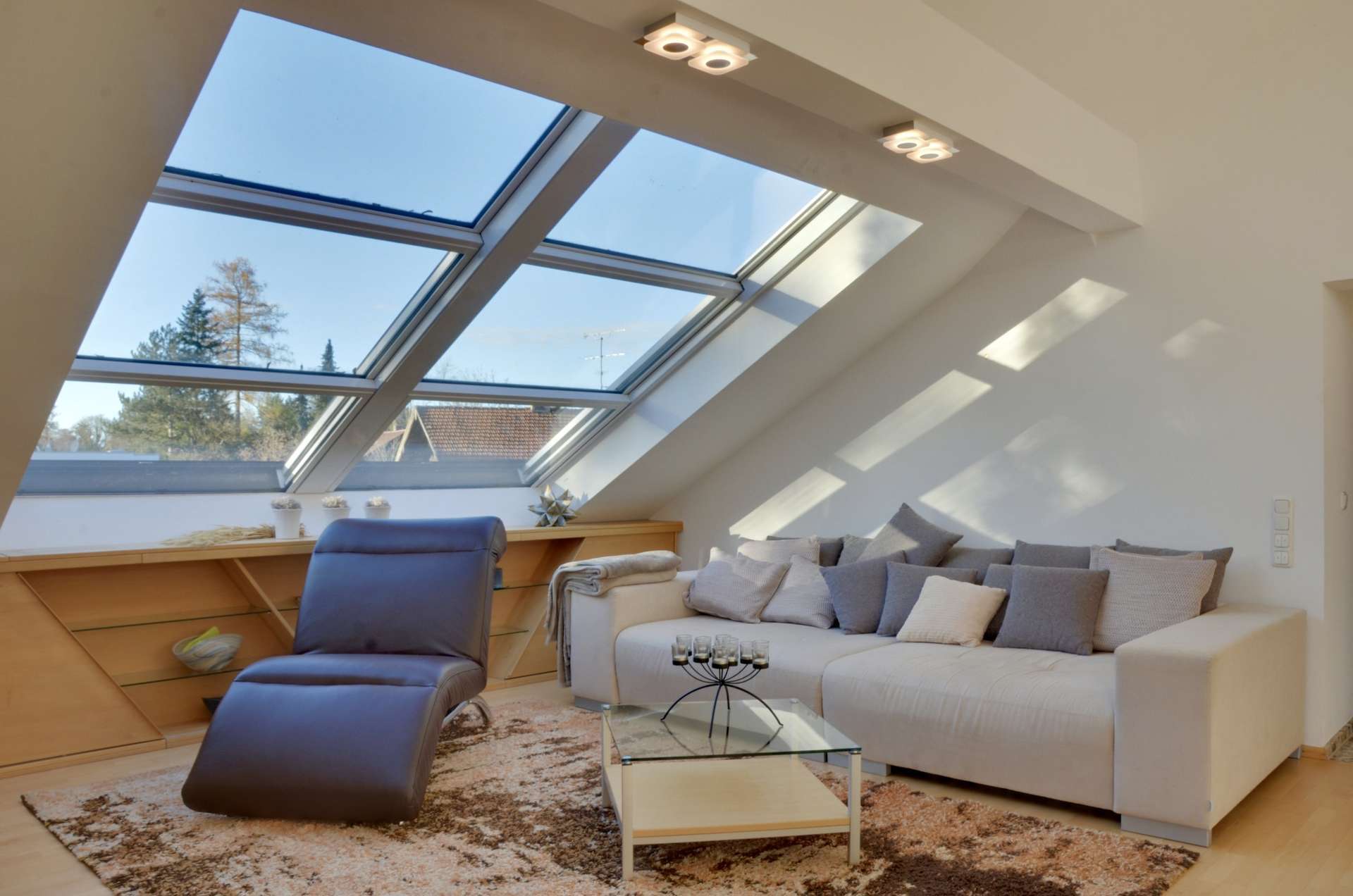 Immobilie in Gräfelfing - Helle zentrale Dachgeschoss Wohnung in Gräfelfing - Bild 11