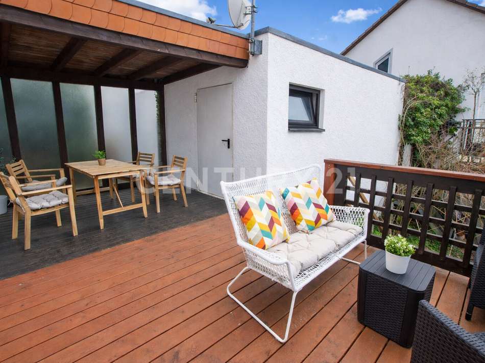 Terrasse mit Überdachung und