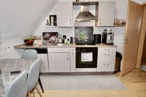Gemütliche helle 4-Zimmer-Maisonette mit Blick zur Grabkapelle in S-Wangen – Eybacher Str.. 1, 70327 Wangen, Stuttgart – Vorschaubild 6