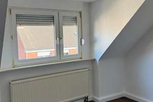 Attraktive 2-Zimmer-Dachgeschosswohnung in zentraler Lage von Hamm – Die vollständige Adresse der Immobilie erhältst du vom Anbieter., 59067 Mitte, Hamm – Vorschaubild 5