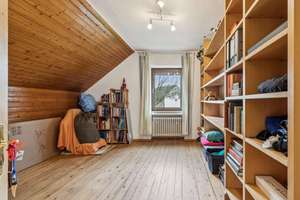 Einfamilienhaus auf 1007qm - viel Platz für Ihre Ideen! – Die vollständige Adresse der Immobilie erhältst du vom Anbieter., 47228 Bergheim, Duisburg – Vorschaubild 16
