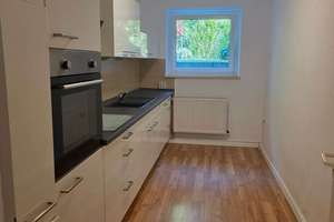 Helle 2-Zimmer  Souterrain Wohnung mit TGL-Bad, neuwertiger EBK, WG-geeignet – Die vollständige Adresse der Immobilie erhältst du vom Anbieter., 50858 Junkersdorf, Köln – Vorschaubild 2