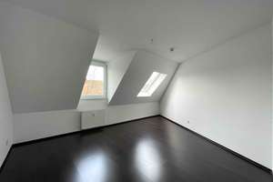 Neuwertige 3,5-Raum-Maisonette-Dachgeschosswohnung mit Balkon und EBK in Köln Kalk – 51105 Humboldt/Gremberg, Köln – Vorschaubild 6