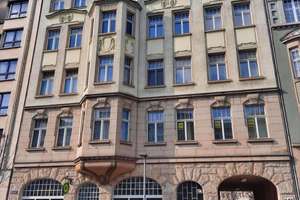 Große 2 Raum Wohnung im Altbau/ Denkmal