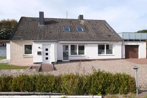 Wohnhaus mit Gewerbegrundstück in Eckernförde Nord – Die vollständige Adresse der Immobilie erhältst du vom Anbieter., 24340 Eckernförde – Vorschaubild 2