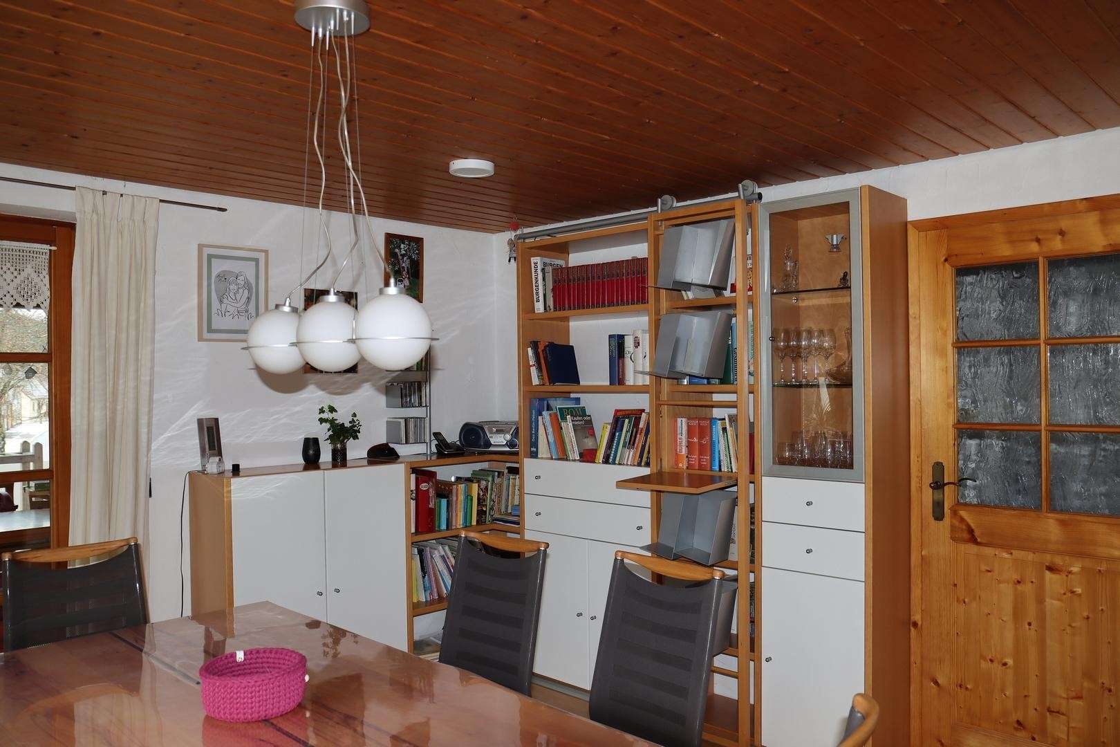 Immobilie in Reichenbach am Heuberg - Einfamilienhaus freist. (teilmodern.) mit Einliegerw., Doppelgarage (Maklerprovisionsfrei) - Bild 8