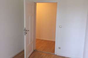 Schön sanierter Altbau, 3,5 R. mit Balkon + EBK – Bautzmannstr. 1, 4315 Volkmarsdorf, Leipzig – Vorschaubild 9