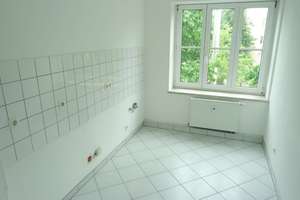 Eutritzsch - schöne Singlewohnung mit Tageslichtbad und schickem Fussboden in verkehrsgünstiger Lage – Delitzscher Straße 142, 4129 Eutritzsch, Leipzig – Vorschaubild 4