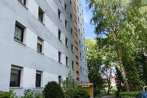 Sonnige 3-Zimmer Wohnung mit Balkon im 5. OG in Nürnberg-Zerzabelshof – Siedlerstraße 11, 90480 Zerzabelshof, Nürnberg – Vorschaubild 2