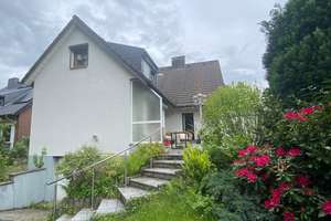 Attraktives Einfamilienhaus mit zwei Wohneinheiten in Toplage von Aachen-Brand – Die vollständige Adresse der Immobilie erhältst du vom Anbieter., 52078 Brand, Aachen – Vorschaubild 3