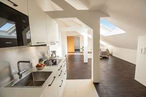 Kleines Dachstudio im sanierten Altbau im Quadrat H 7 – Die vollständige Adresse der Immobilie erhältst du vom Anbieter., 68159 Waldhof, Mannheim – Vorschaubild 1