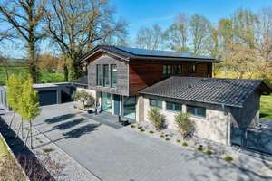 Raum, Licht und Weitblick – ein Architektenhaus für höchste Ansprüche – Die vollständige Adresse der Immobilie erhältst du vom Anbieter., 31552 Apelern – Vorschaubild 2