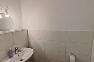 Moderne 3-ZKBB mit Parkett & EBK & TG-Platz mit Ladestation in Maintal-Bischofsheim – Die vollständige Adresse der Immobilie erhältst du vom Anbieter., 63477 Maintal – Vorschaubild 9