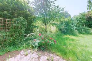 Immobilie in guter Lage: Großzügig, vielseitig nutzbar und mit besonderer Architektur – Die vollständige Adresse der Immobilie erhältst du vom Anbieter., 35043 Cappel, Marburg – Vorschaubild 12