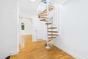Ruhig gelegene 3,5-Zimmer-Dachgeschosswohnung mit grandioser Dachterrasse nahe dem Stadtwald – Die vollständige Adresse der Immobilie erhältst du vom Anbieter., 65193 Nordost, Wiesbaden – Vorschaubild 8
