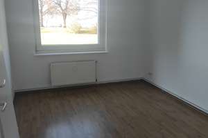 Gepflegte 3-Zimmer-Wohnung mit Balkon im Seeviertel Salzgitter – Riesentrapp 24, 38226 Lebenstedt, Salzgitter – Vorschaubild 3