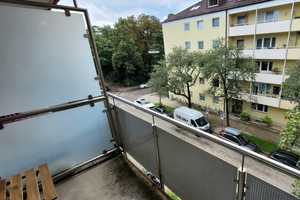Möblierte und Sanierte 1-Zimmerwohnung mit Balkon separater Küche am Agricolaplatz – München – Vorschaubild 6