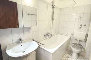Helle, voll-renovierte 2,5 Zimmer Wohnung m Einbauküche u Balkon in Oberhausen-Styrum – Schlägelstraße 55, 46045 Styrum, Oberhausen – Vorschaubild 15