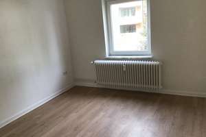 Einzug noch in 2025! Komplett modernisierte 2-Zimmer-Wohnung mit Balkon – Paul-Behncke-Str. 1, 23566 Sankt Gertrud, Lübeck – Vorschaubild 3