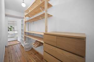 *Ruhig gelegen & lichtdurchflutet* 2-Zimmer-Altbauwohnung mit Flair im Boxhagener Kiez! – Boxhagener Str. 51, 10245 Friedrichshain, Berlin – Vorschaubild 11