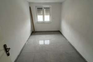 ***Sanierte und Modernisierte 3 Zimmer
Wohnung in Ditzingen***