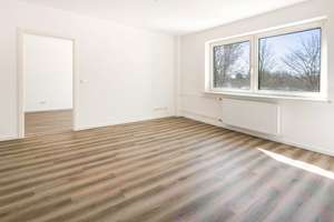 Charmante 2-Zimmer-Wohnung mit Balkon & Garage – frisch saniert – Die vollständige Adresse der Immobilie erhältst du vom Anbieter., 24159 Schilksee, Kiel – Vorschaubild 9