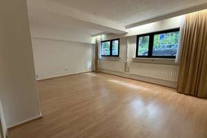 Helle 2,5-Zimmer-Souterrainwohnung in ruhiger Lage